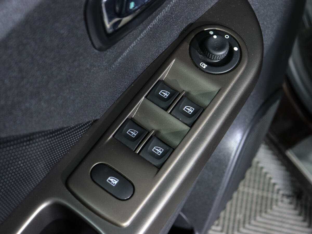 Б/У Рено Каптюр 2017 года. Фото: #12