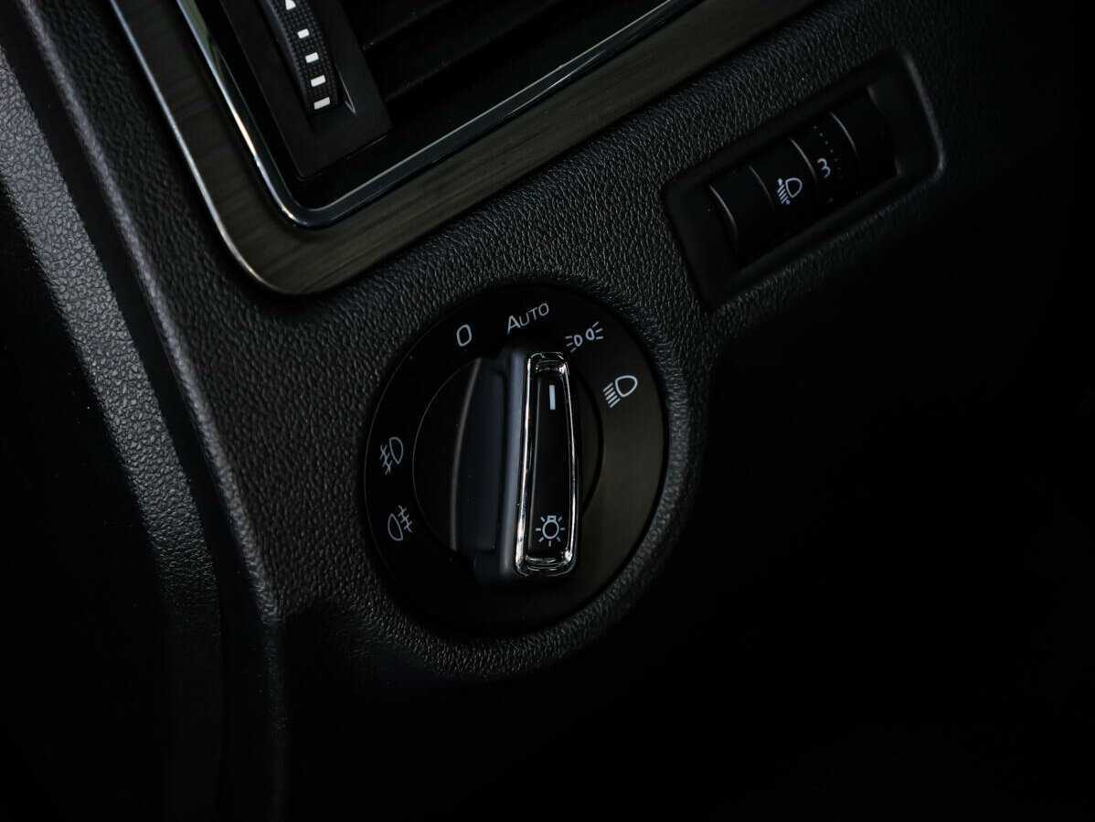 Б/У Шкода Рапид 2018 года. Фото: #16