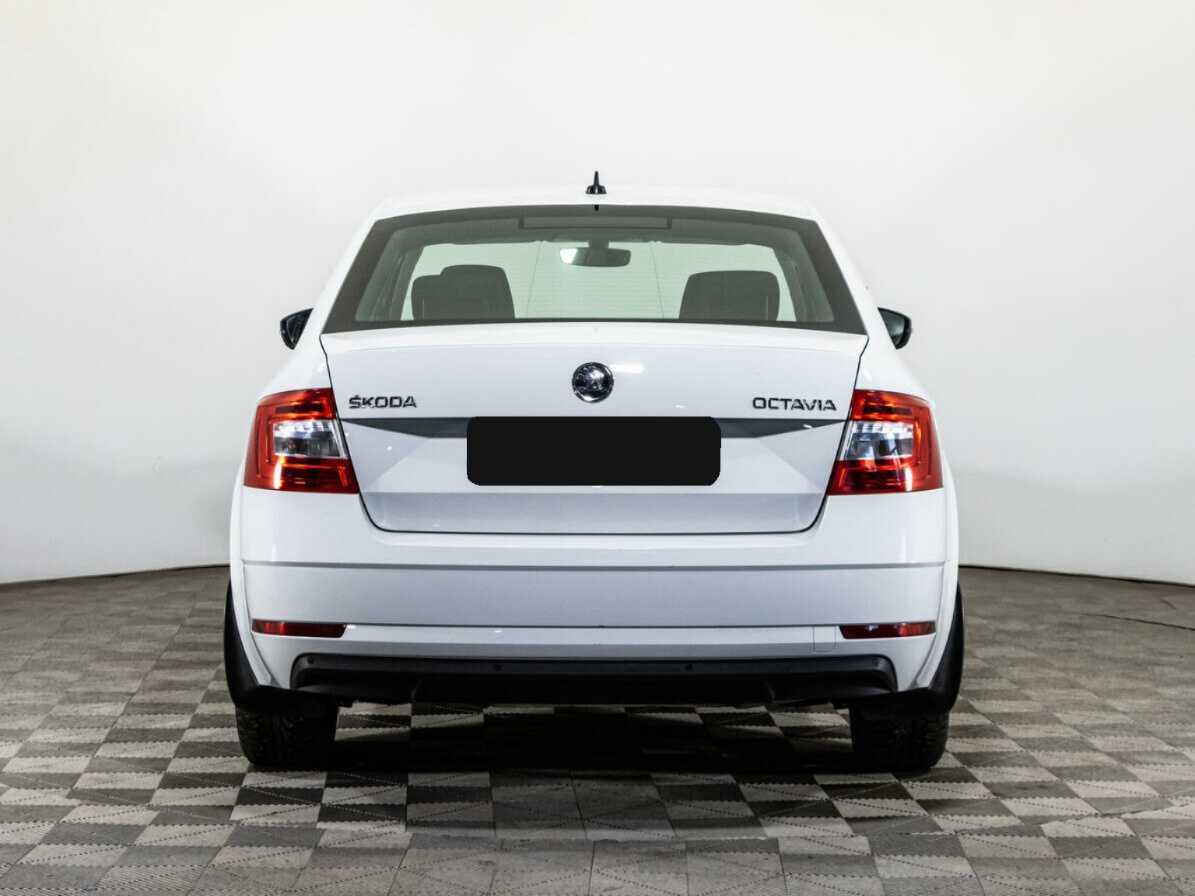 Б/У Шкода Октавия 2018 года. Фото: #5