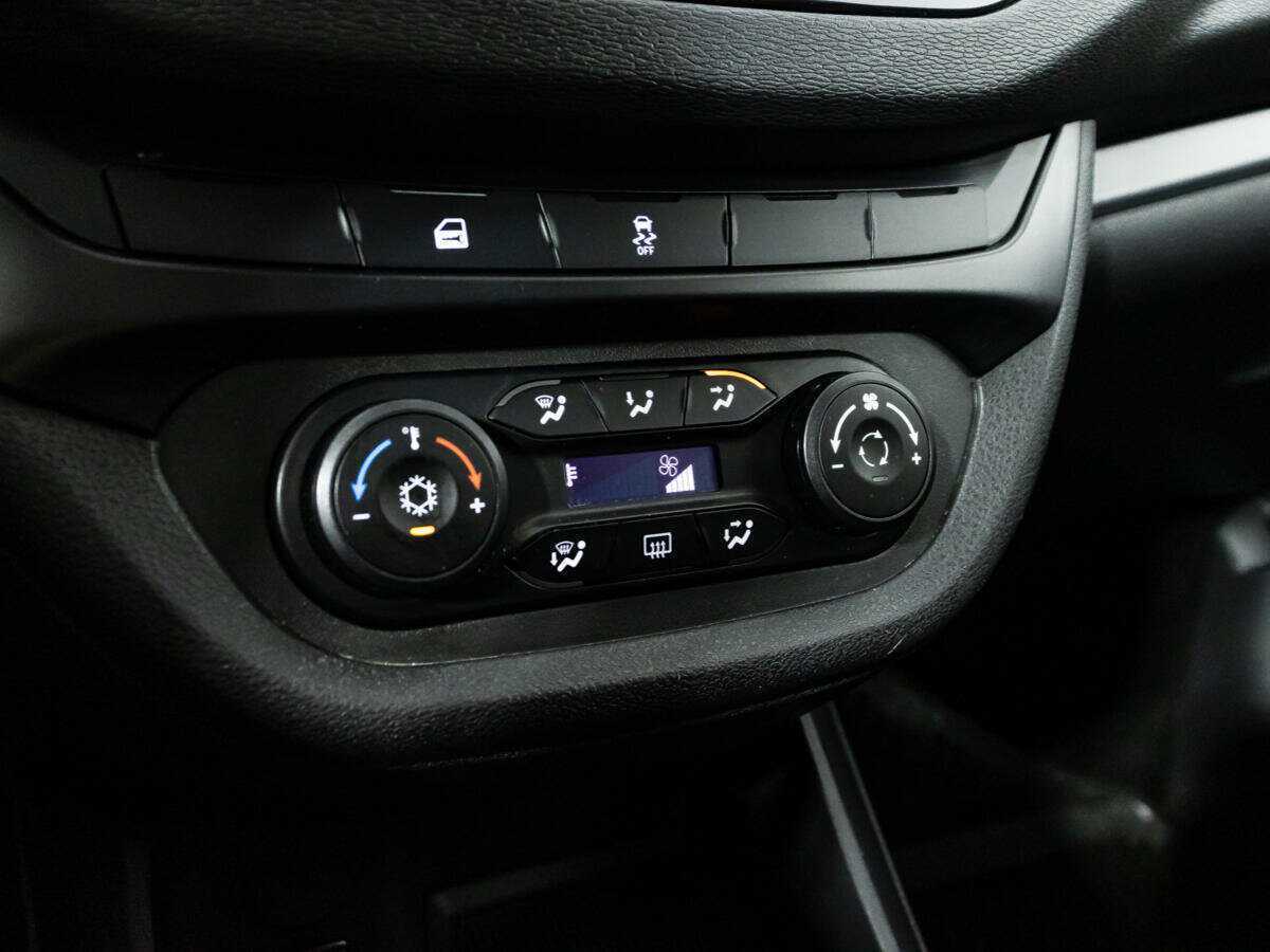 Б/У Лада (ВАЗ) Веста 2022 года. Фото: #15