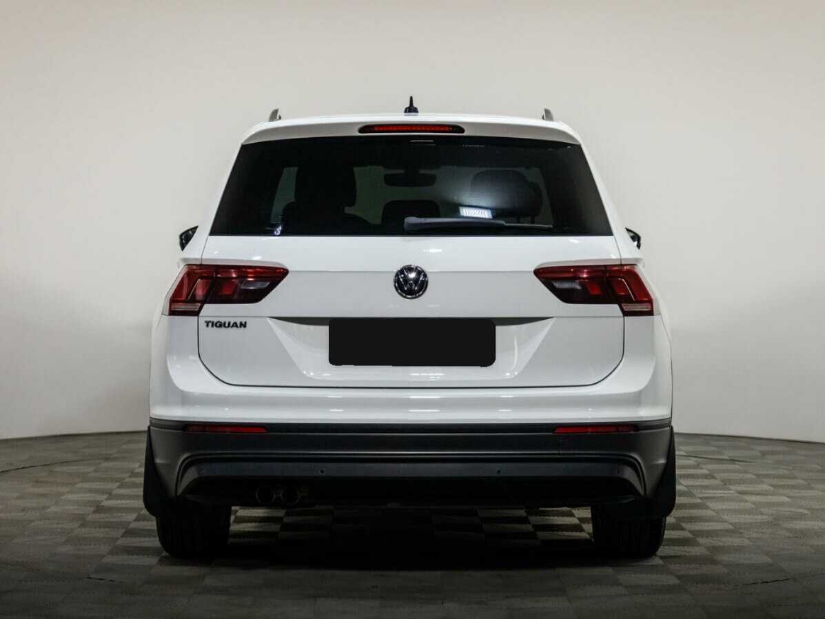 Б/У Фольксваген Тигуан 2018 года. Фото: #4