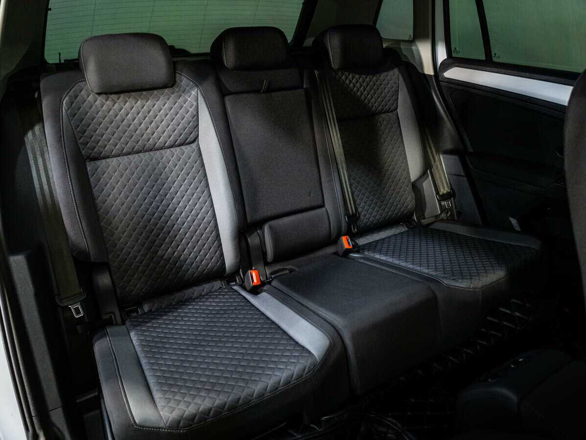 Б/У Фольксваген Тигуан 2018 года. Фото: #8