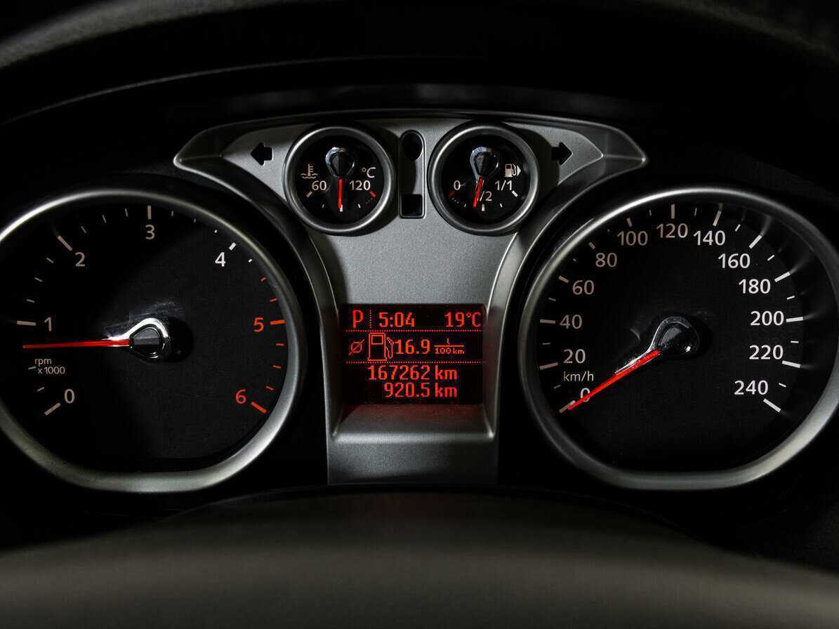 Б/У Форд Куга 2012 года. Фото: #17