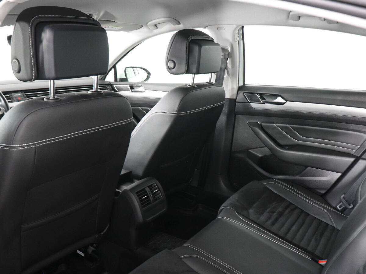 Б/У Фольксваген Пассат 2020 года. Фото: #11