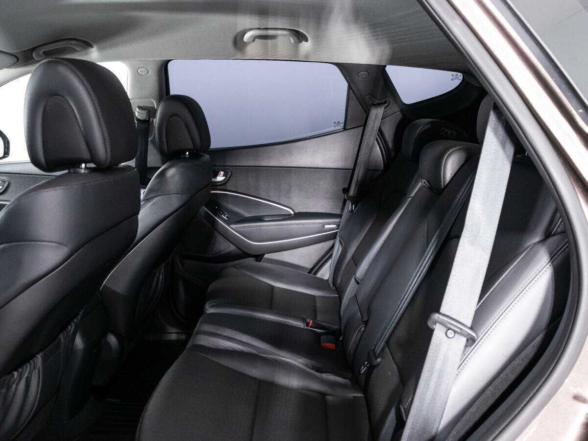 Б/У Хендай Санта Фе 2015 года. Фото: #9