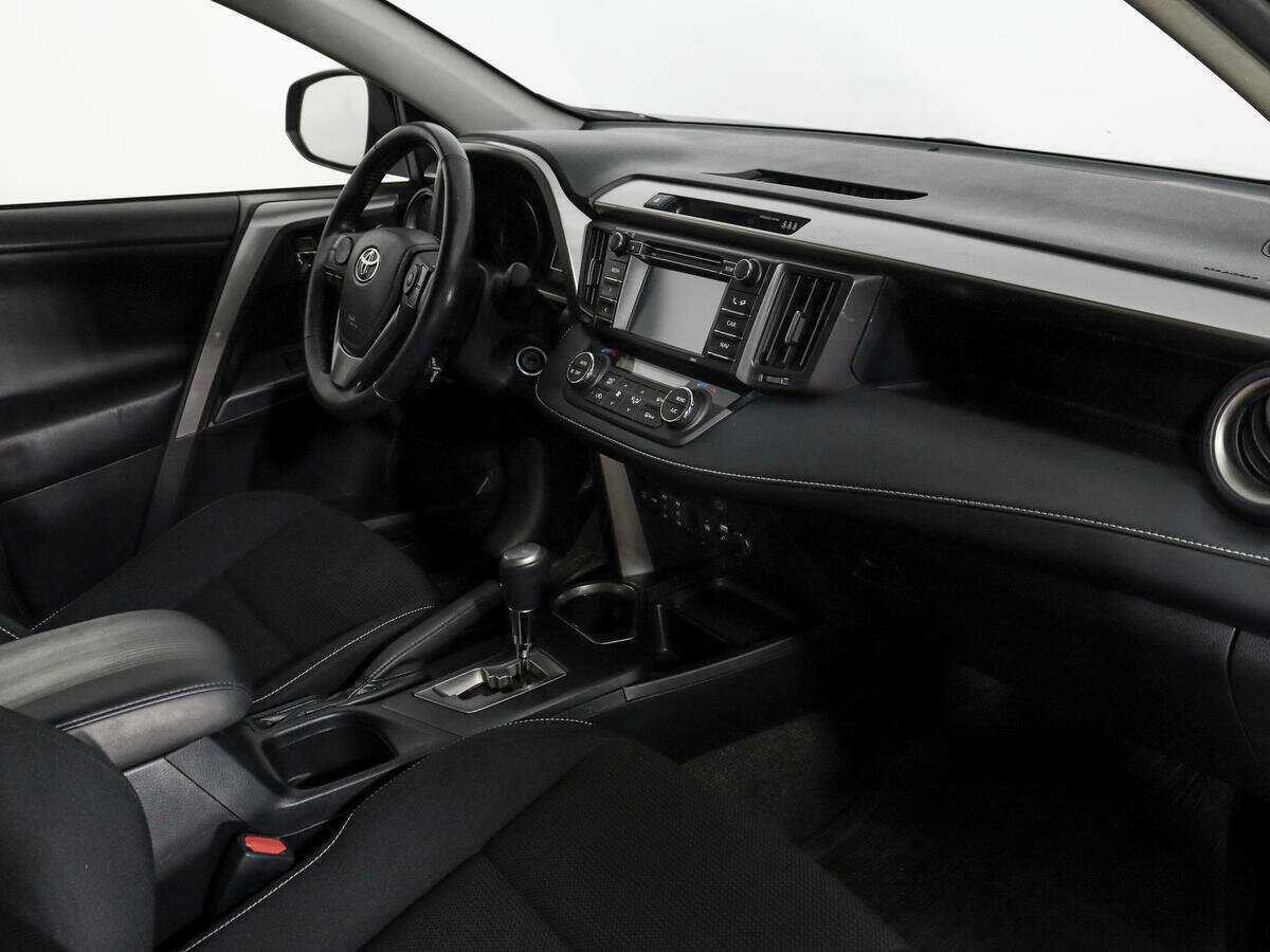 Б/У Тойота Рав4 2016 года. Фото: #10