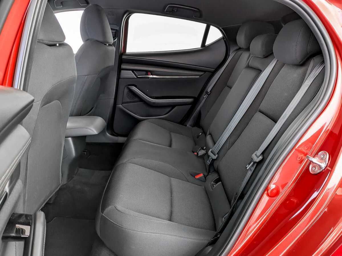 Б/У Мазда 3 2019 года. Фото: #9