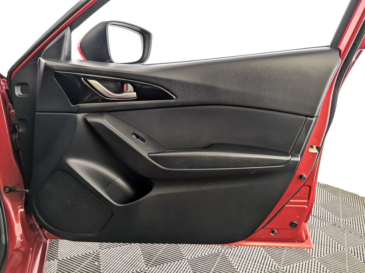 Б/У Мазда 3 2014 года. Фото: #19