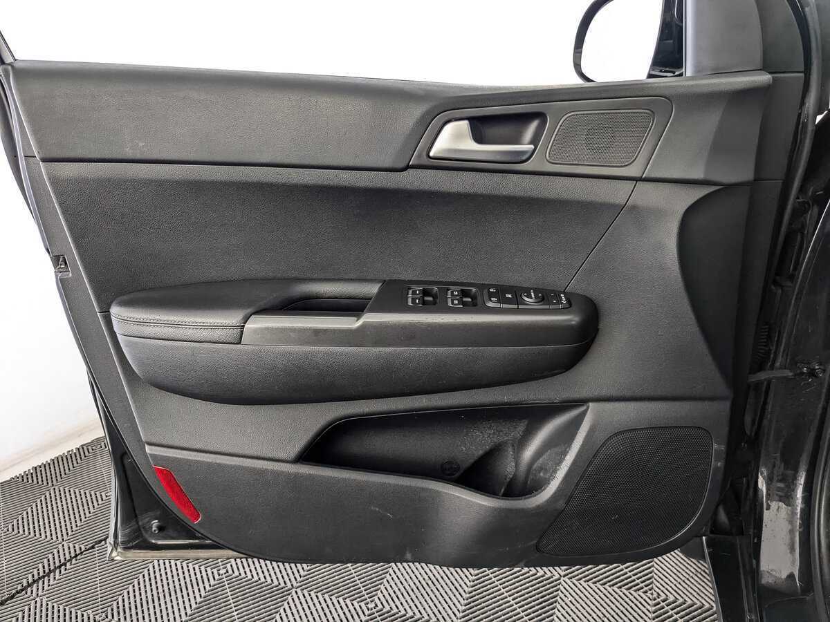 Б/У Киа Спортейдж 2018 года. Фото: #14