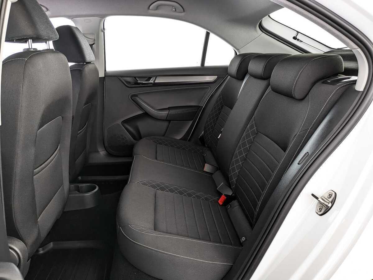 Б/У Шкода Рапид 2018 года. Фото: #13