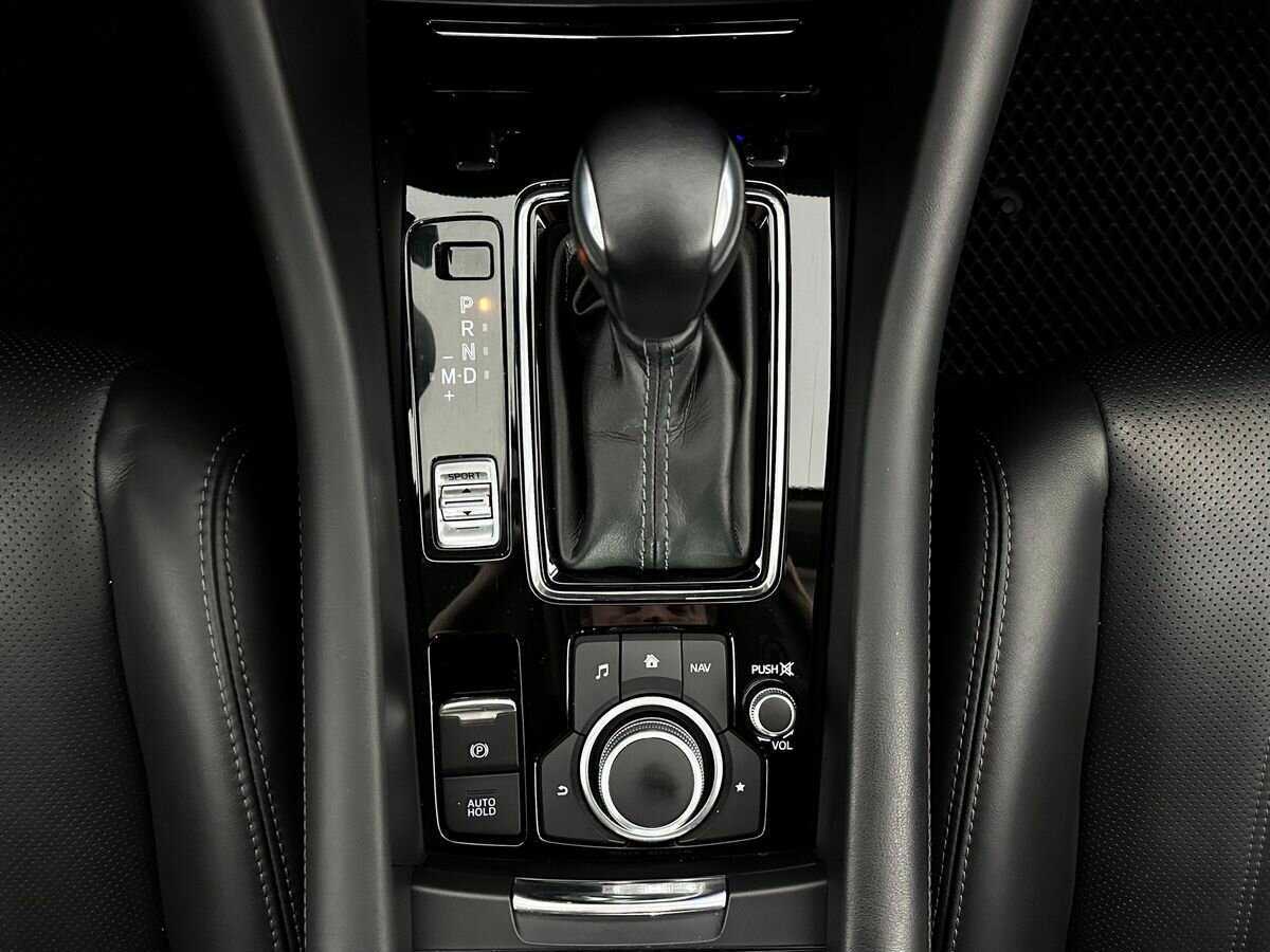 Б/У Мазда 6 2018 года. Фото: #11