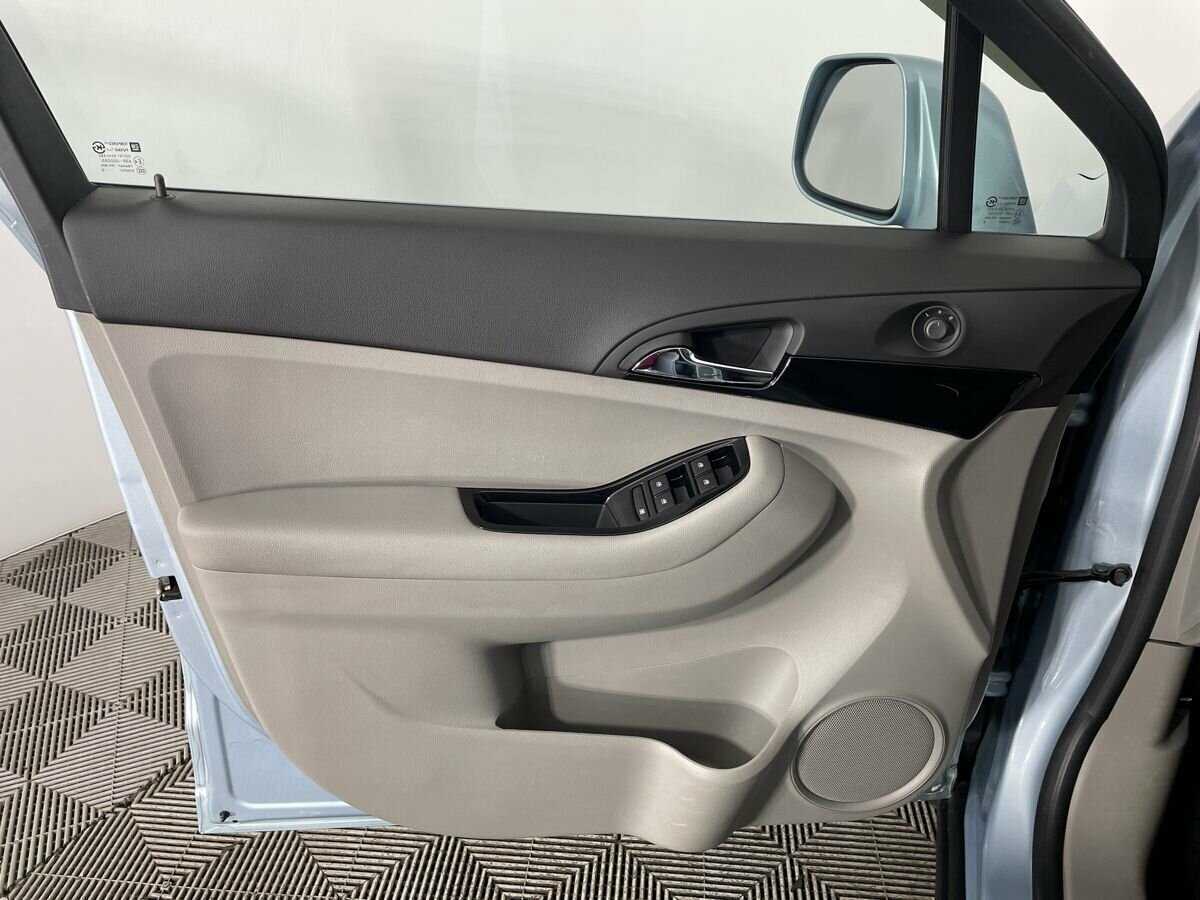 Б/У Шевроле Орландо 2012 года. Фото: #7