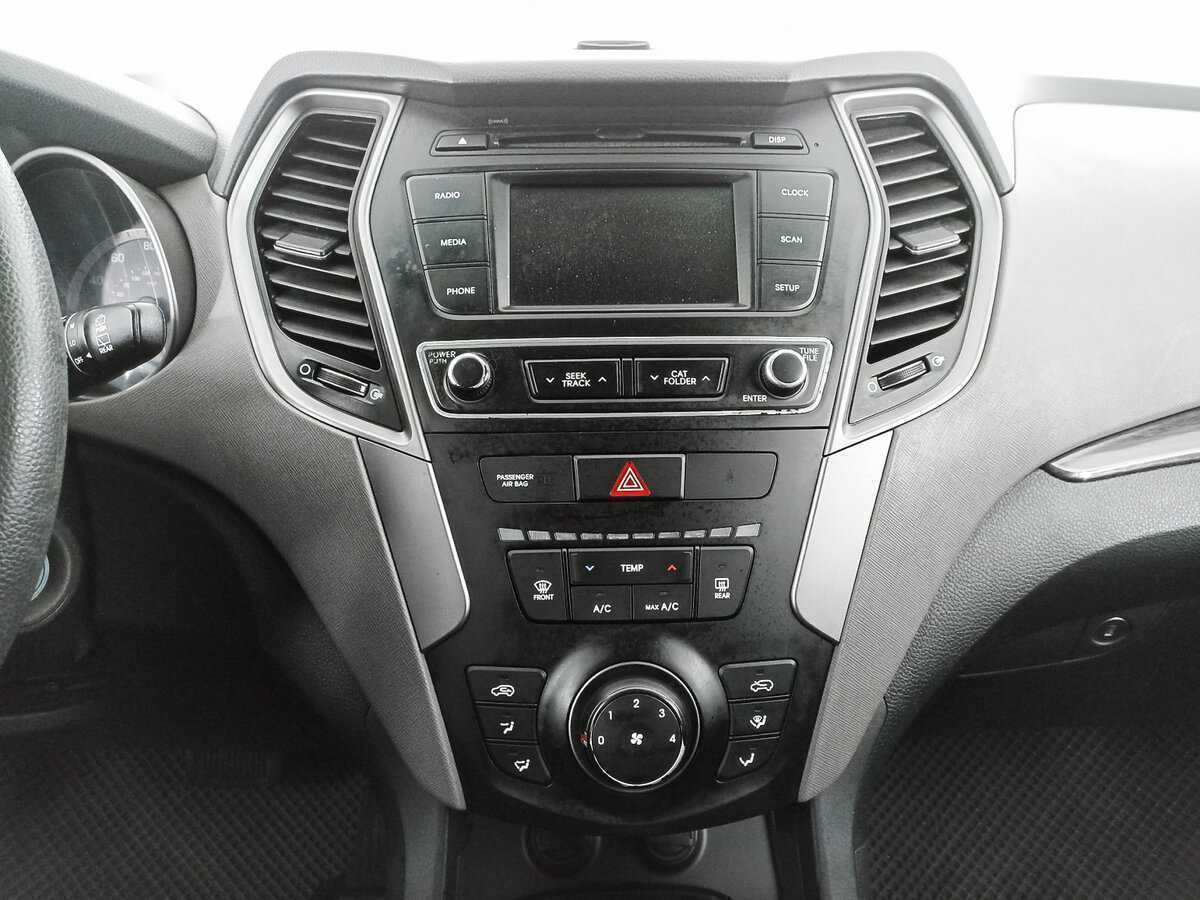 Б/У Хендай Санта Фе 2017 года. Фото: #10