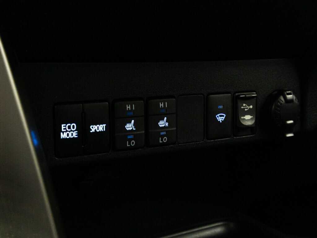 Б/У Тойота Рав4 2013 года. Фото: #16