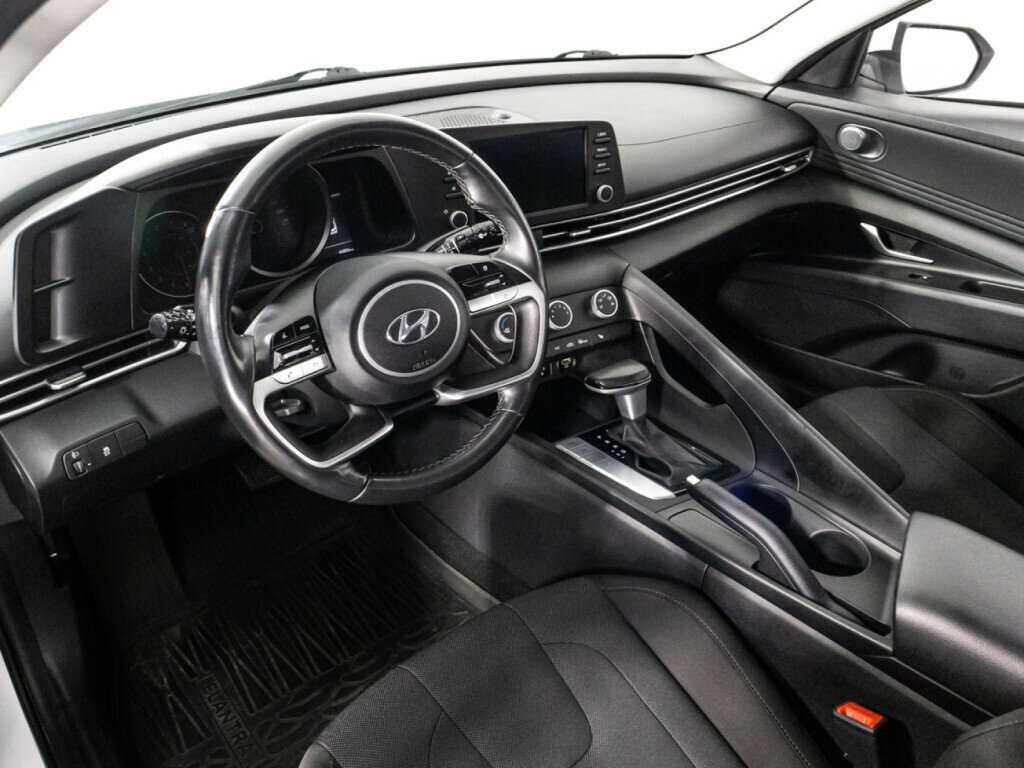 Б/У Хендай Елантра 2021 года. Фото: #10