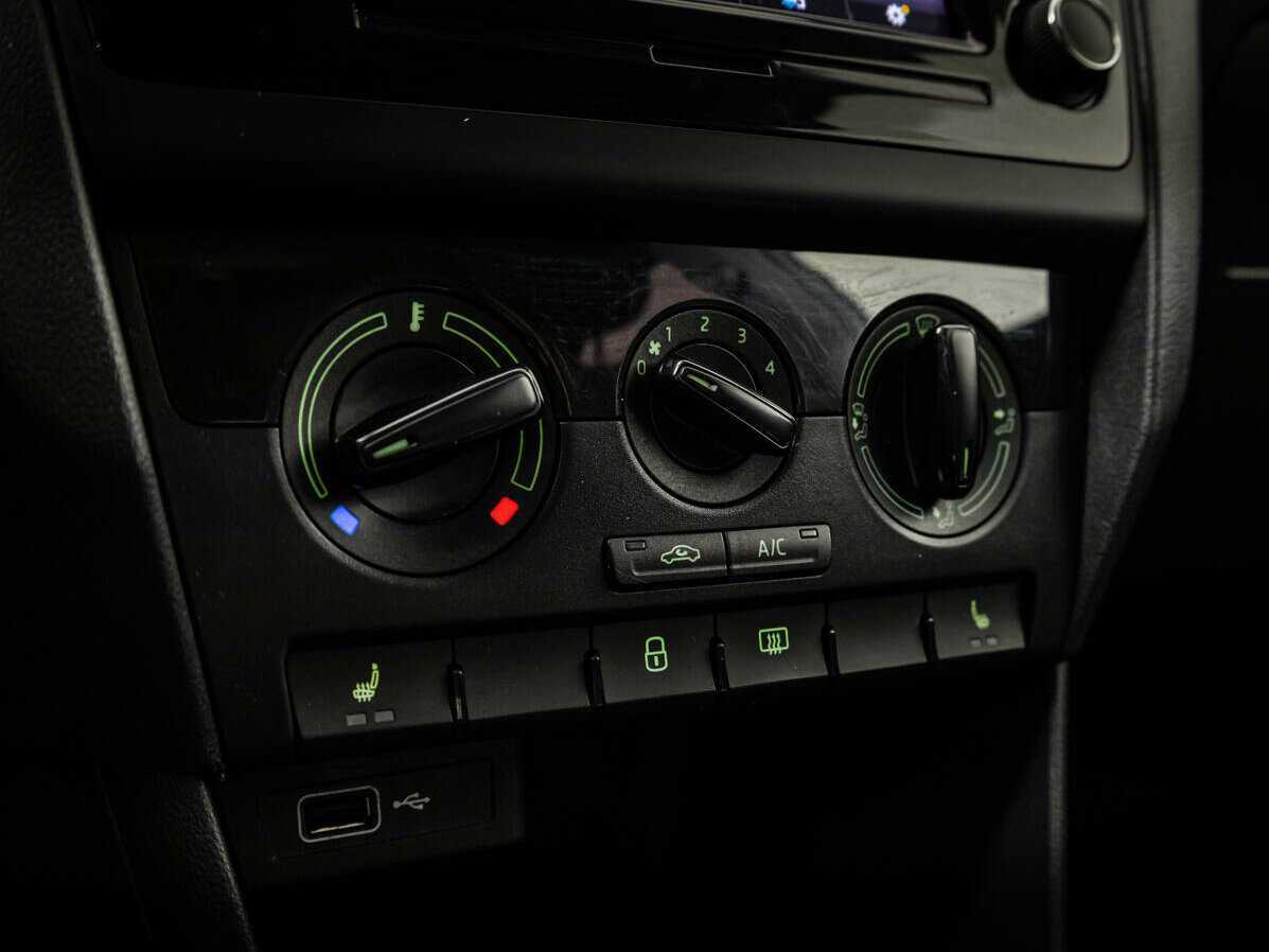 Б/У Шкода Рапид 2018 года. Фото: #14