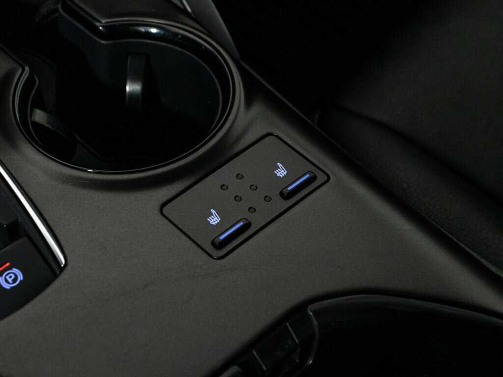 Б/У Тойота Камри 2021 года. Фото: #15