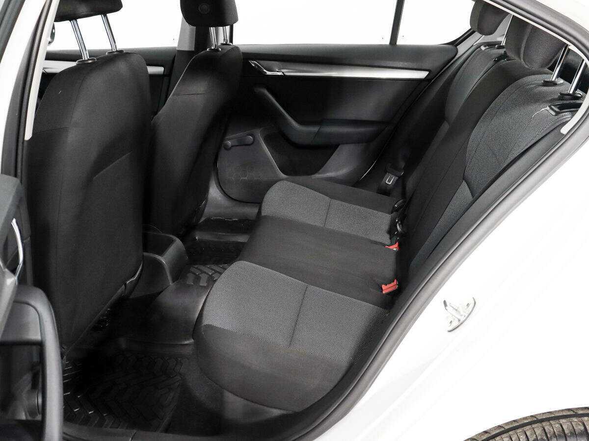 Б/У Шкода Октавия 2016 года. Фото: #9