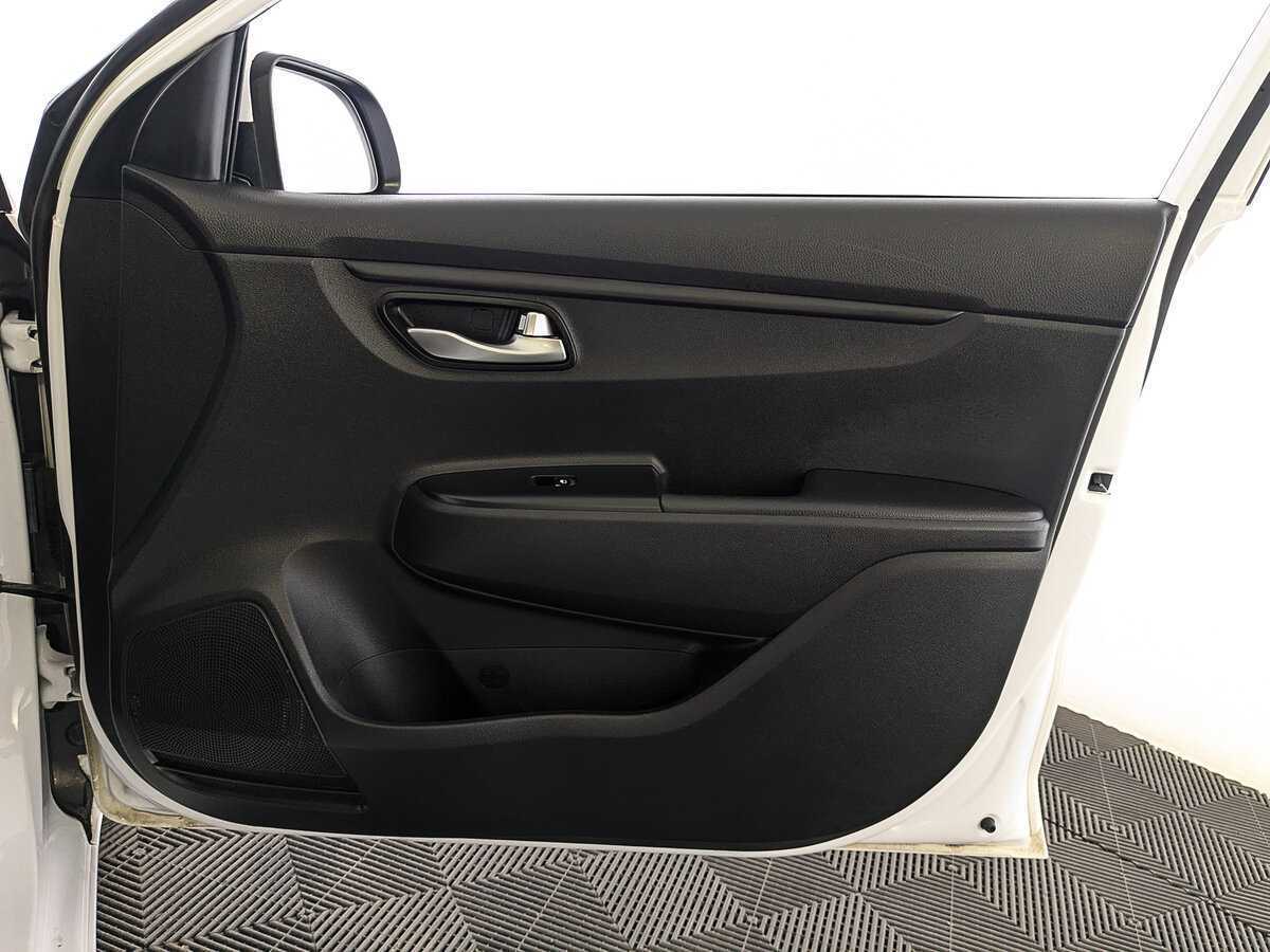 Б/У Киа Рио 2021 года. Фото: #21