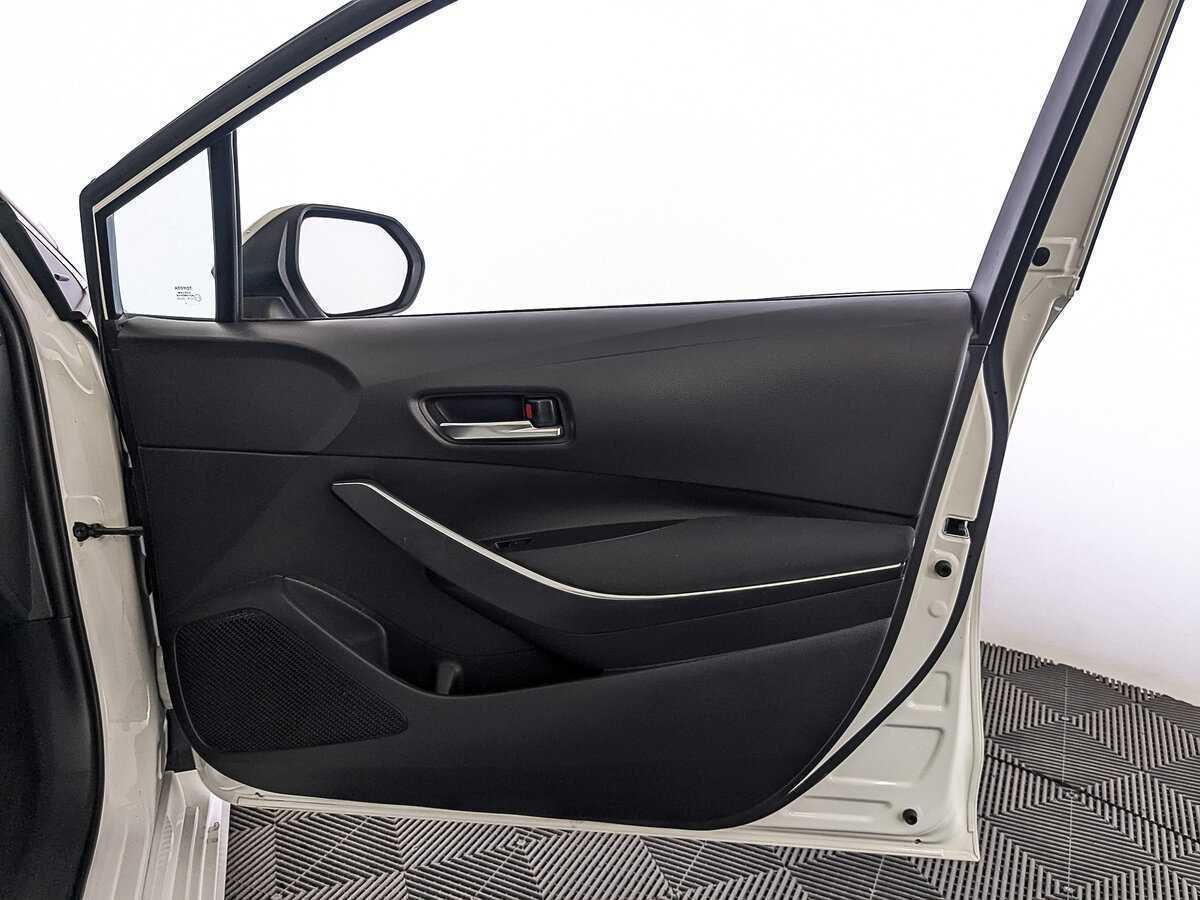 Б/У Тойота Королла 2019 года. Фото: #21