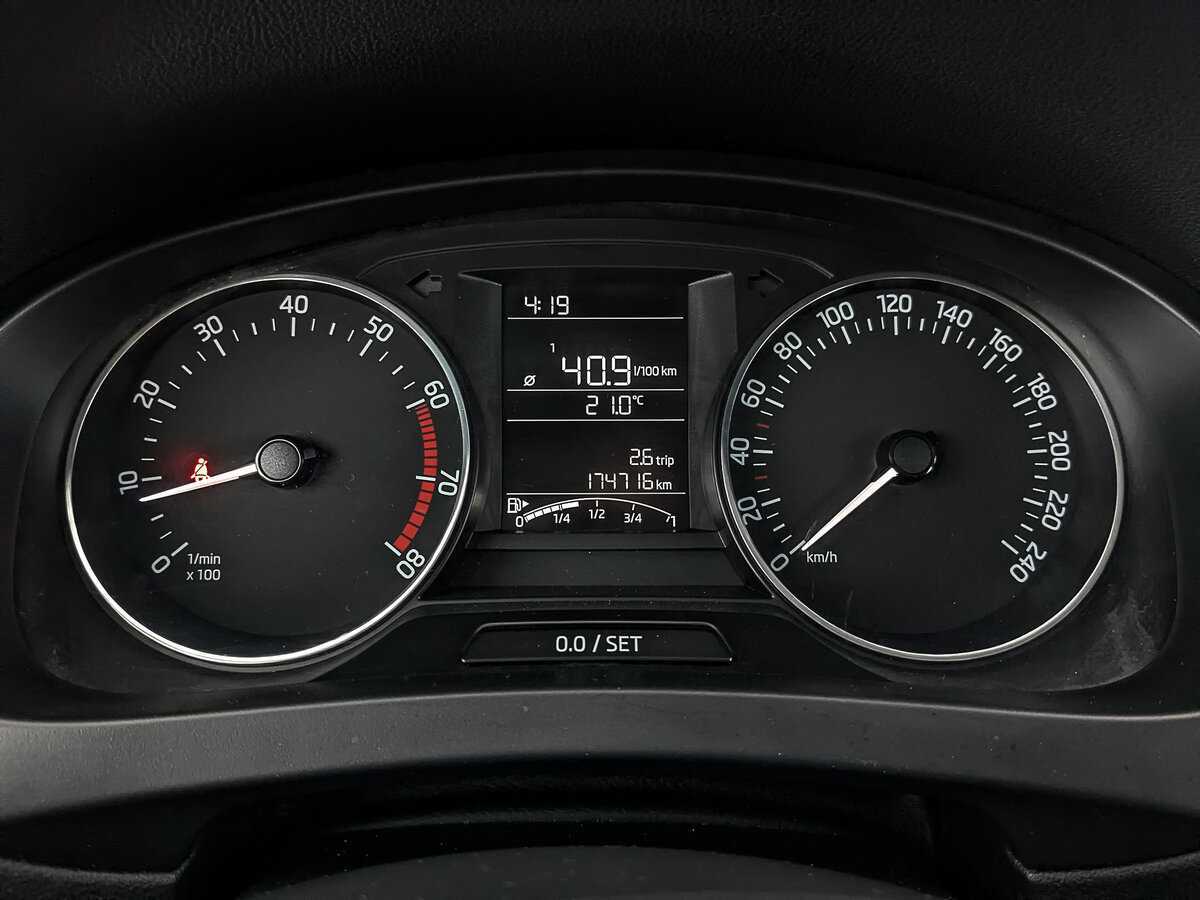 Б/У Шкода Рапид 2017 года. Фото: #15