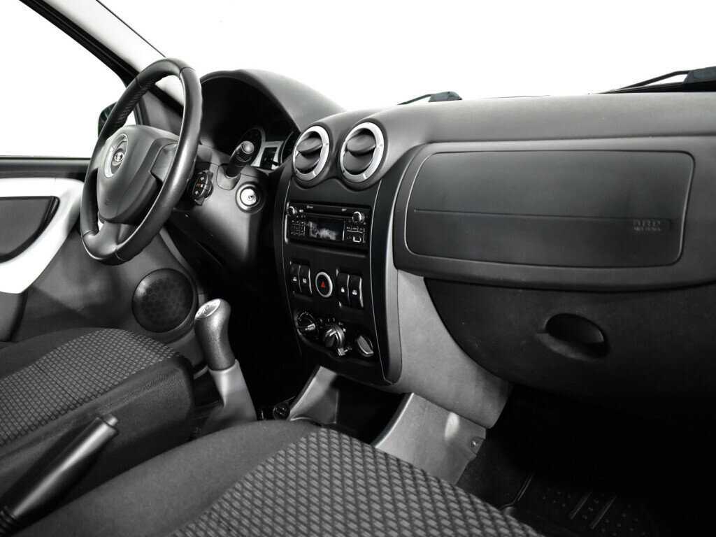 Б/У Лада (ВАЗ) Ларгус 2016 года. Фото: #8