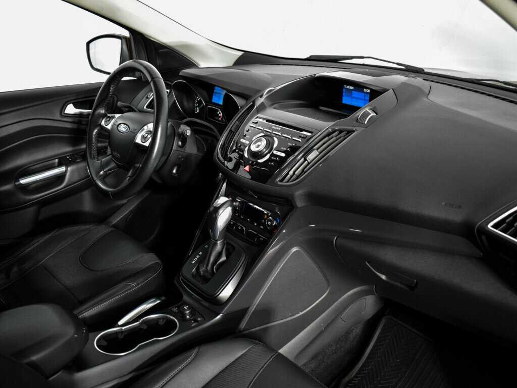 Б/У Форд Куга 2016 года. Фото: #12