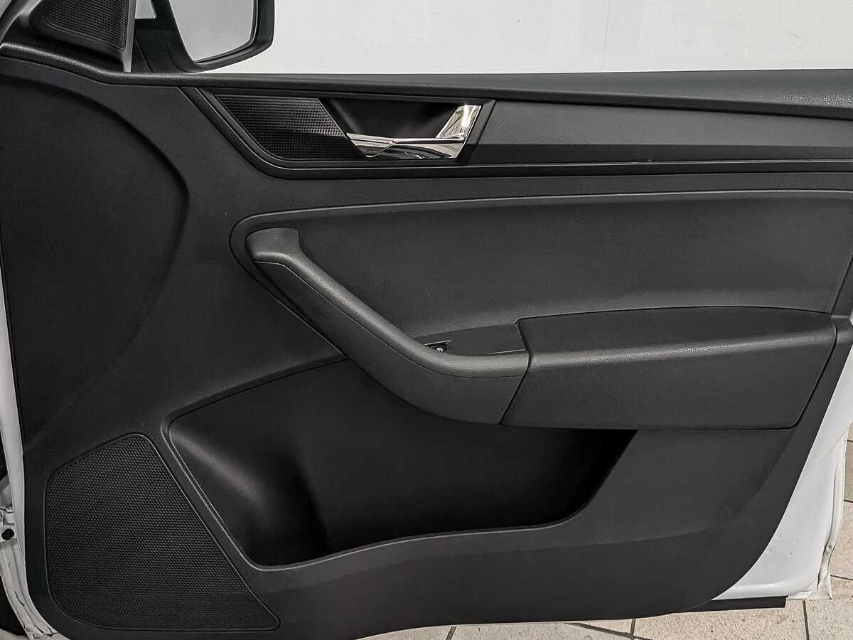 Б/У Шкода Рапид 2017 года. Фото: #19