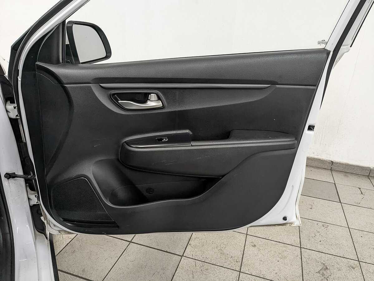 Б/У Киа Рио 2020 года. Фото: #21