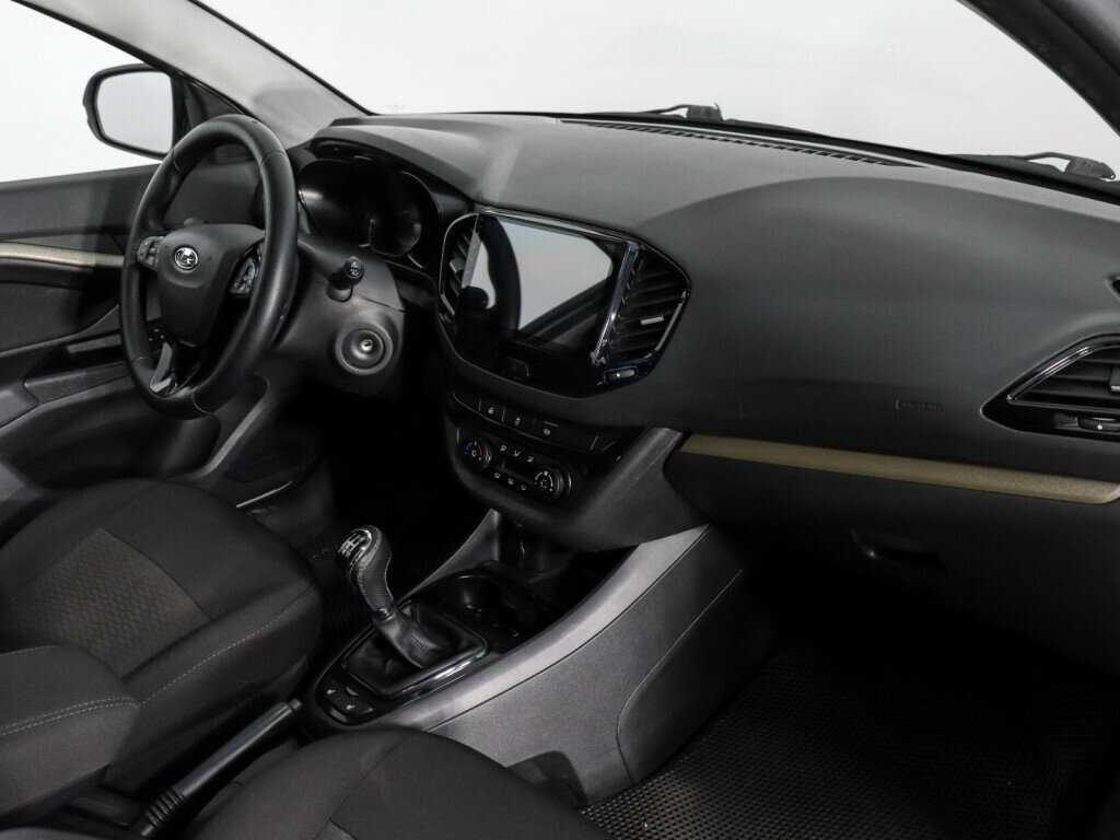 Б/У Лада (ВАЗ) Веста 2018 года. Фото: #8