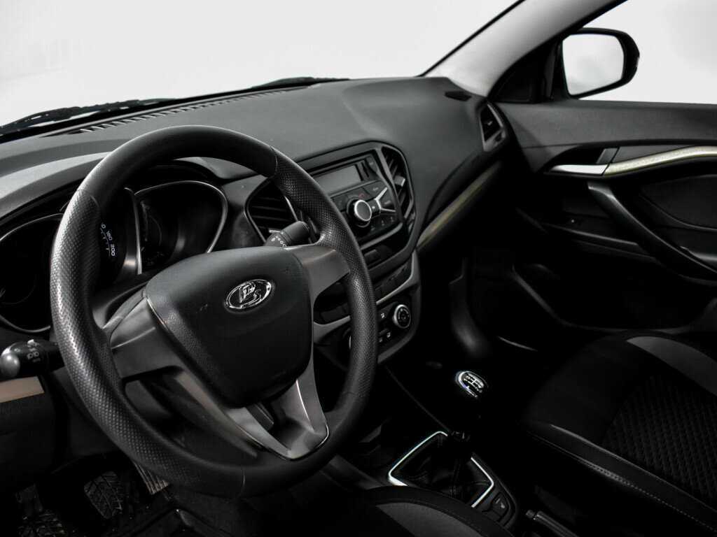 Б/У Лада (ВАЗ) Веста 2016 года. Фото: #8