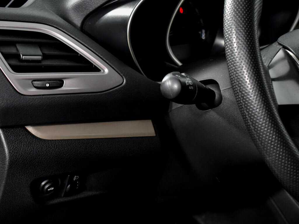 Б/У Лада (ВАЗ) Веста 2016 года. Фото: #9