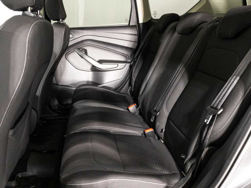 Б/У Форд Куга 2017 года. Фото: #9