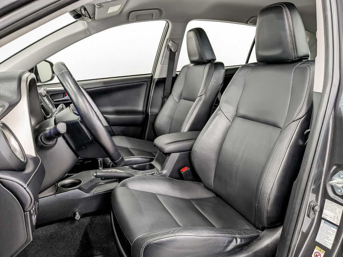 Б/У Тойота Рав4 2014 года. Фото: #17