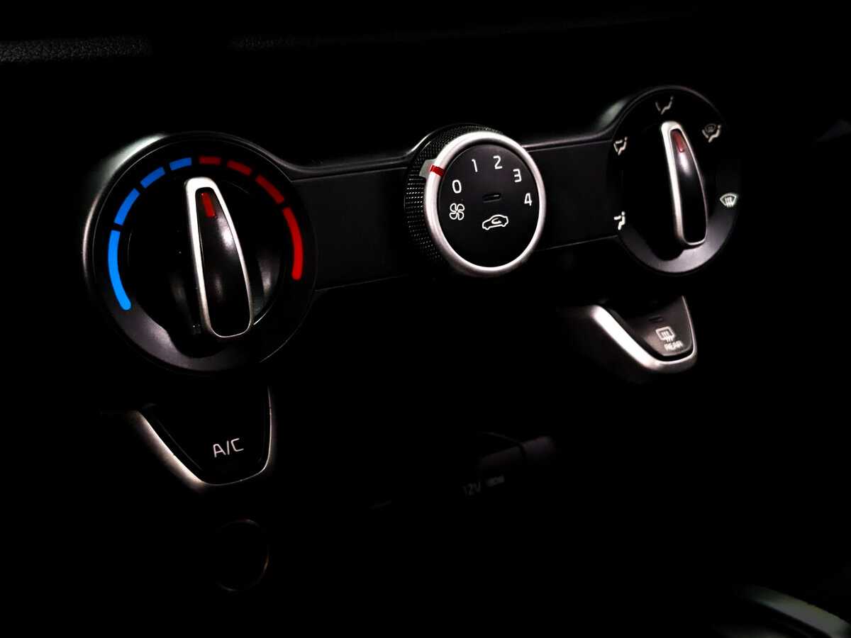 Б/У Киа Рио 2020 года. Фото: #22