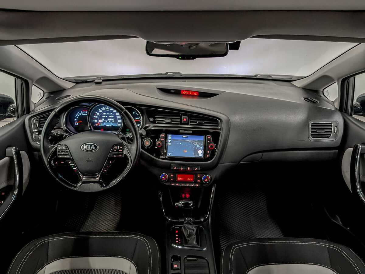 Б/У Киа Сид 2018 года. Фото: #13