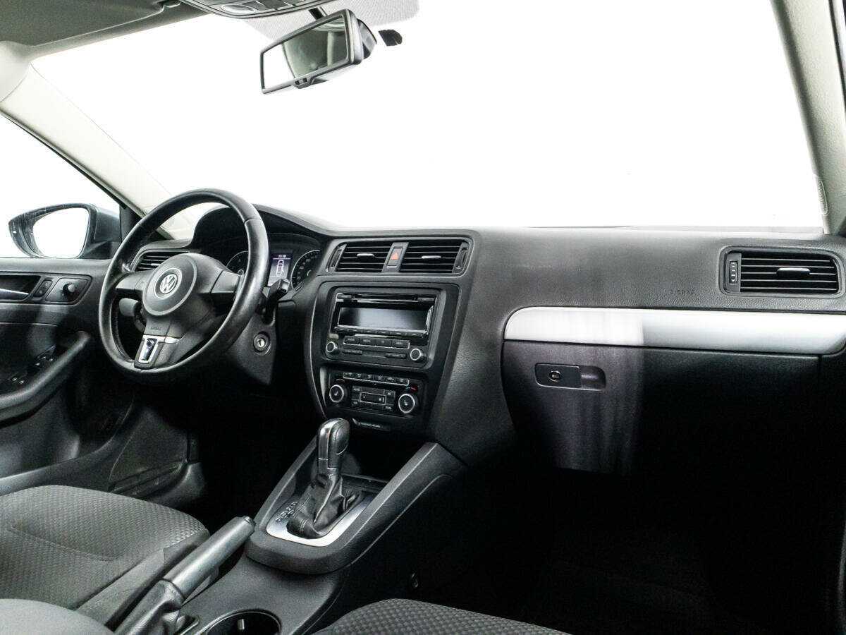 Б/У Фольксваген Джетта 2012 года. Фото: #8