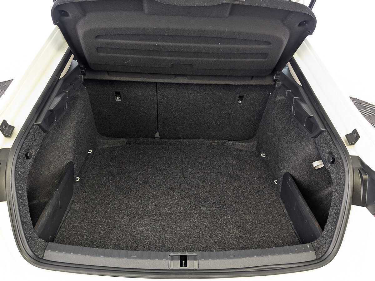 Б/У Шкода Октавия 2021 года. Фото: #9