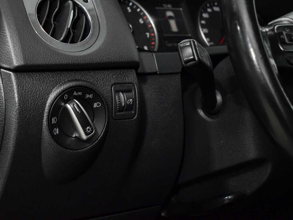 Б/У Фольксваген Тигуан 2012 года. Фото: #9