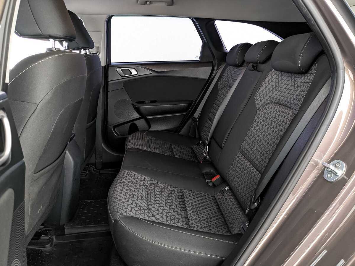 Б/У Киа Сид 2021 года. Фото: #17