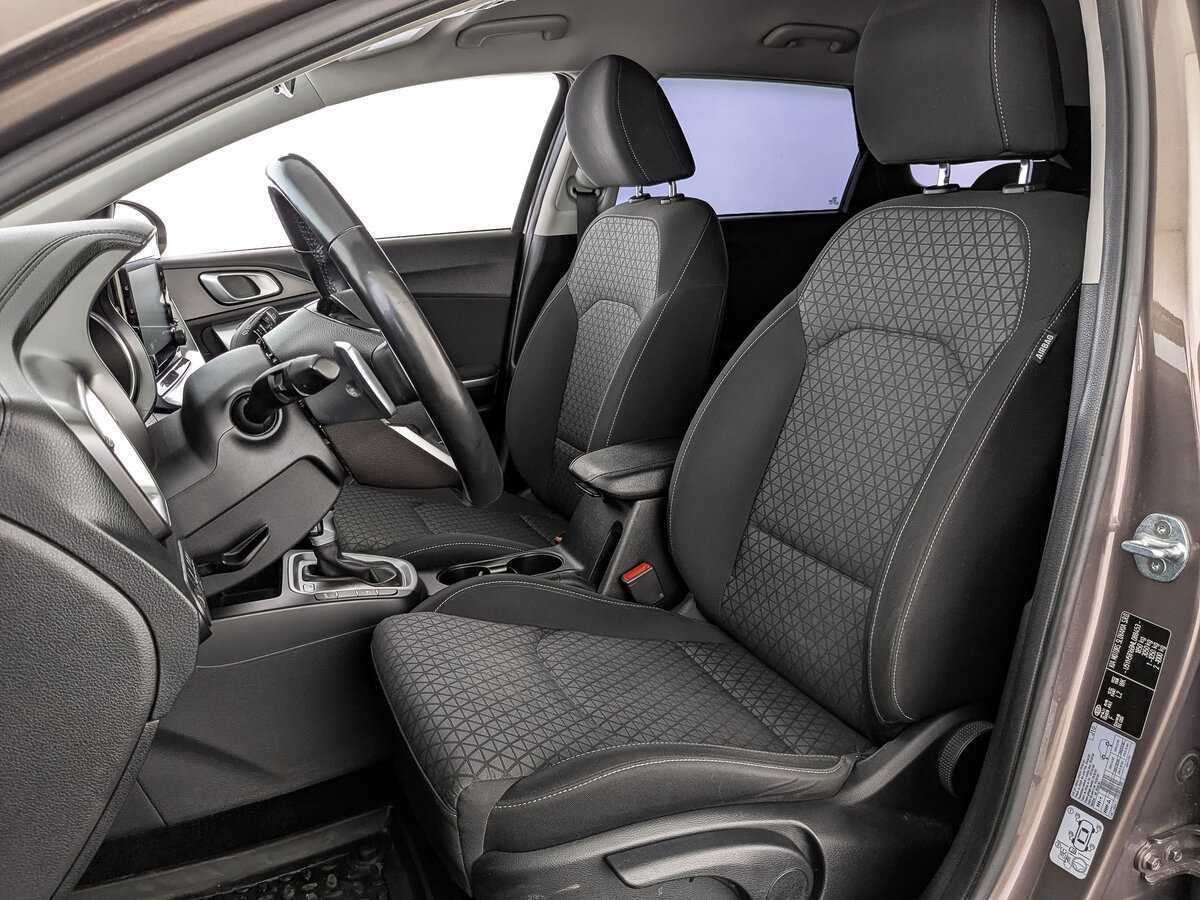 Б/У Киа Сид 2021 года. Фото: #19