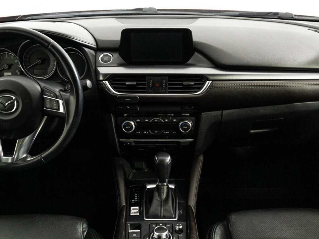 Б/У Мазда 6 2016 года. Фото: #13