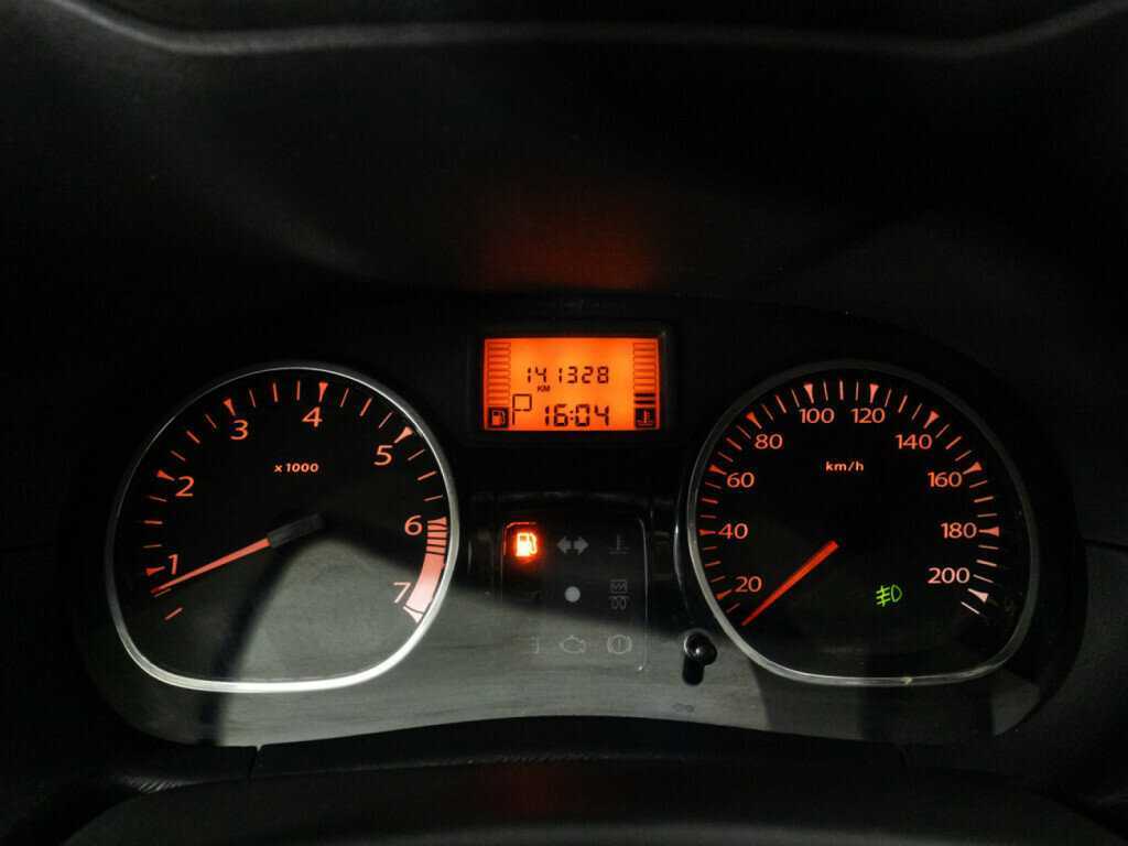 Б/У Рено Дастер 2015 года. Фото: #11