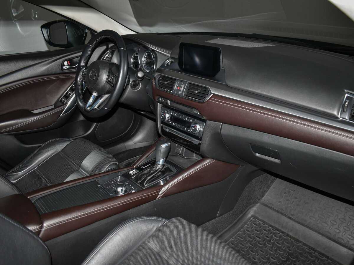 Б/У Мазда 6 2017 года. Фото: #9