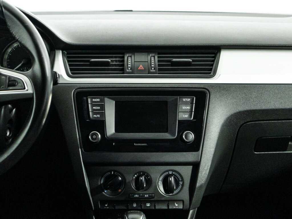 Б/У Шкода Рапид 2016 года. Фото: #13