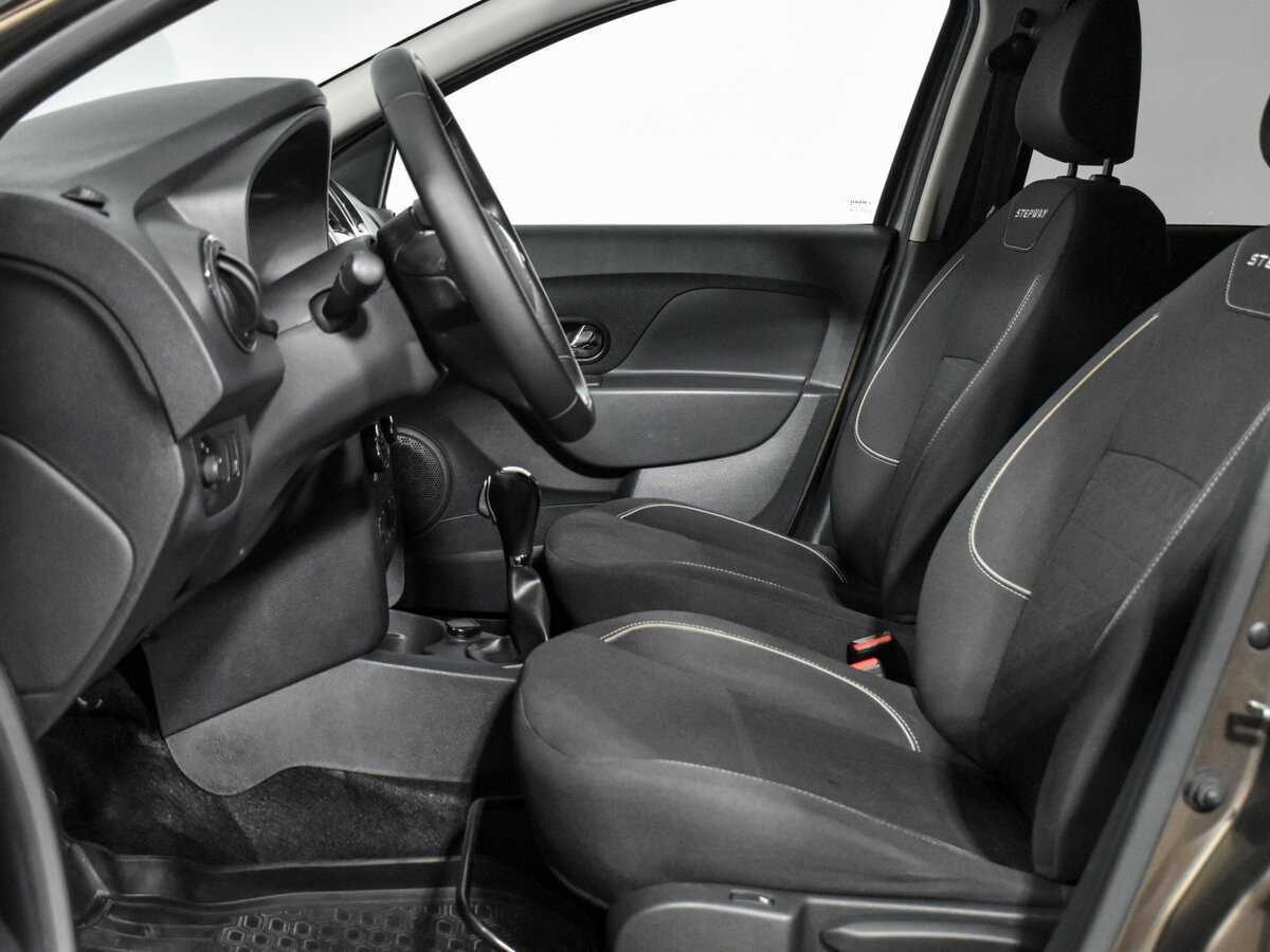 Б/У Рено Сандеро 2019 года. Фото: #10