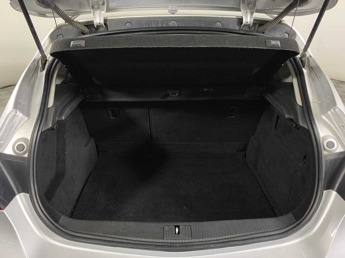 Б/У Опель Астра 2012 года. Фото: #19