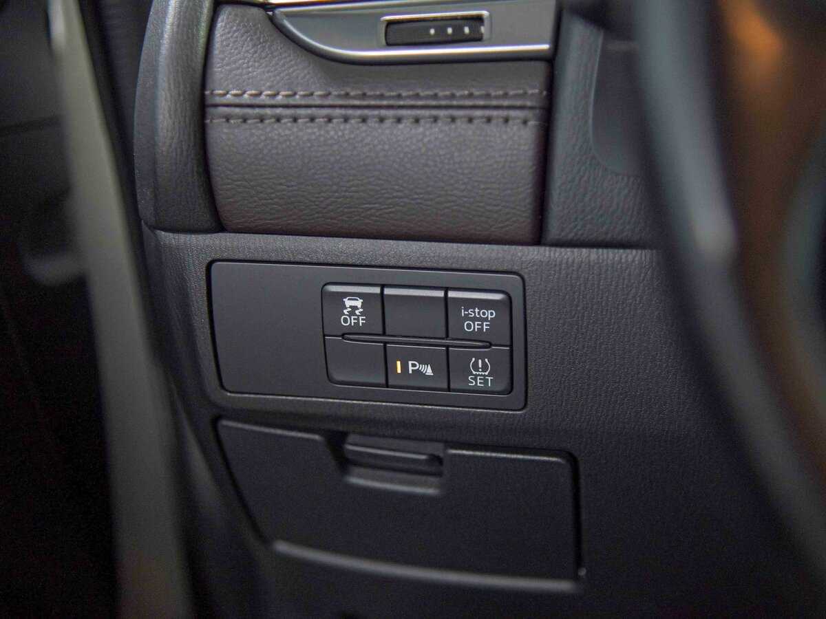 Б/У Мазда 6 2017 года. Фото: #14