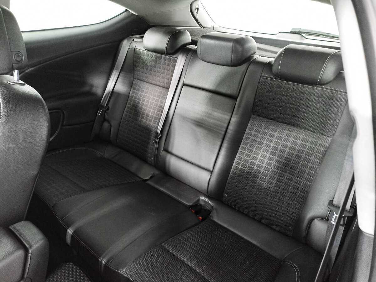 Б/У Опель Астра 2014 года. Фото: #11