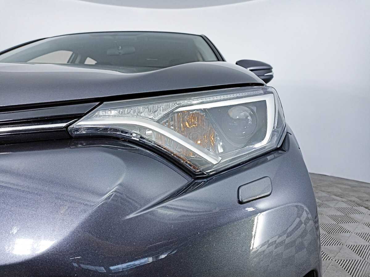 Б/У Тойота Рав4 2015 года. Фото: #15